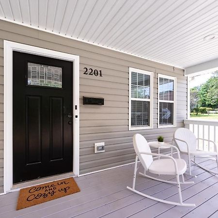 Brandnew Spacious 4 Bedroom House Minutes To Uptown 샬럿 외부 사진
