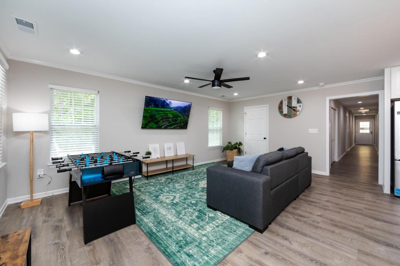 Brandnew Spacious 4 Bedroom House Minutes To Uptown 샬럿 외부 사진
